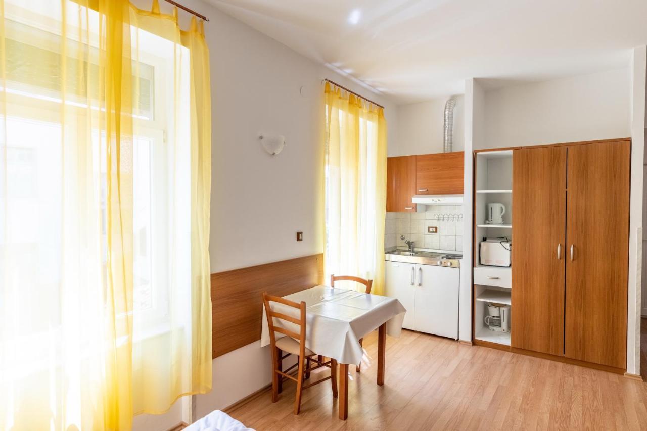Apartments Liburnija Opatija Extérieur photo