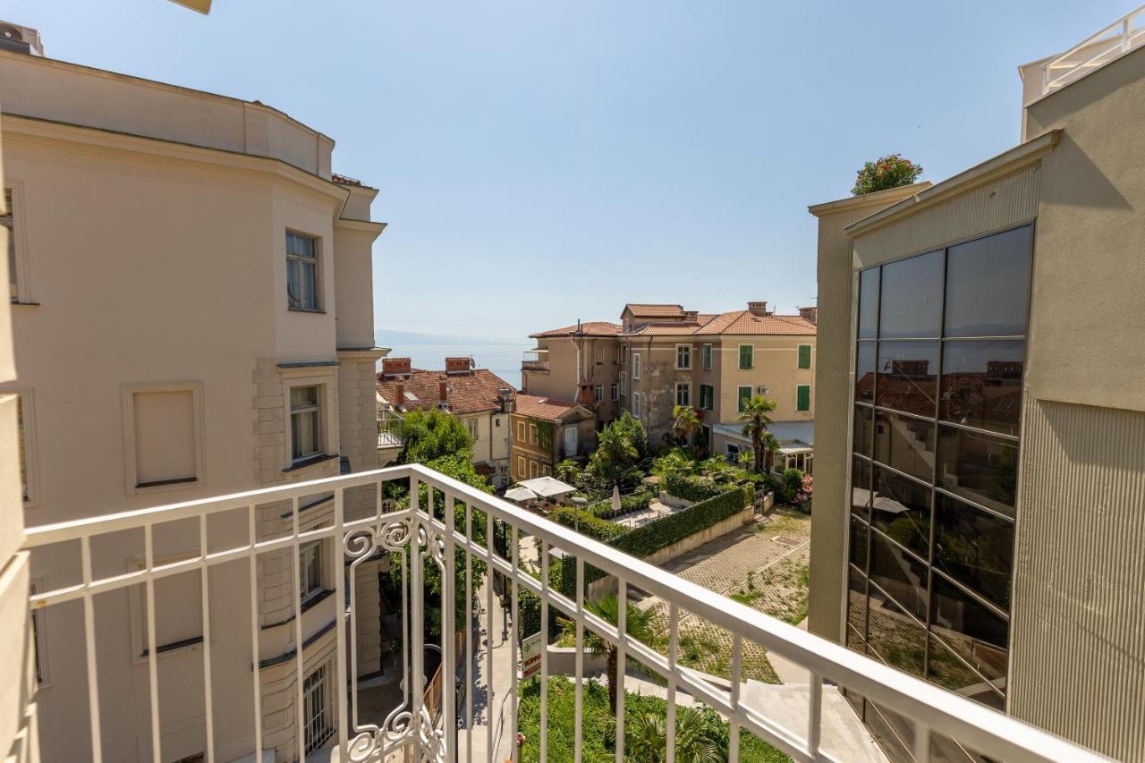 Apartments Liburnija Opatija Extérieur photo