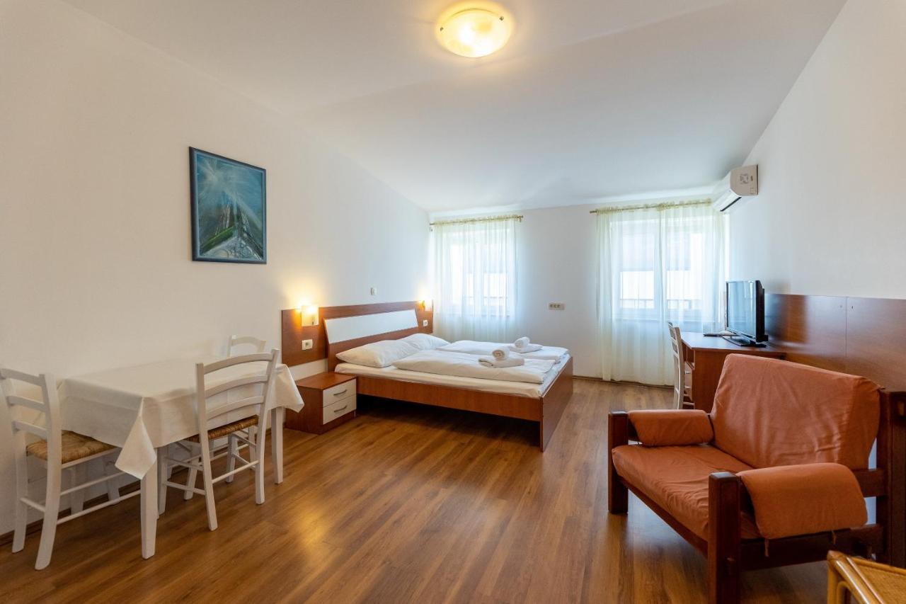Apartments Liburnija Opatija Extérieur photo
